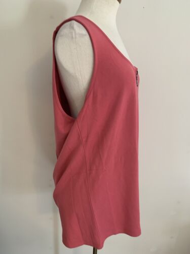 Torrid Ponte Square Neck Zip Up Tank Woman’s Size 2X (18-20) Holly Berry Pink - Picture 3 of 9