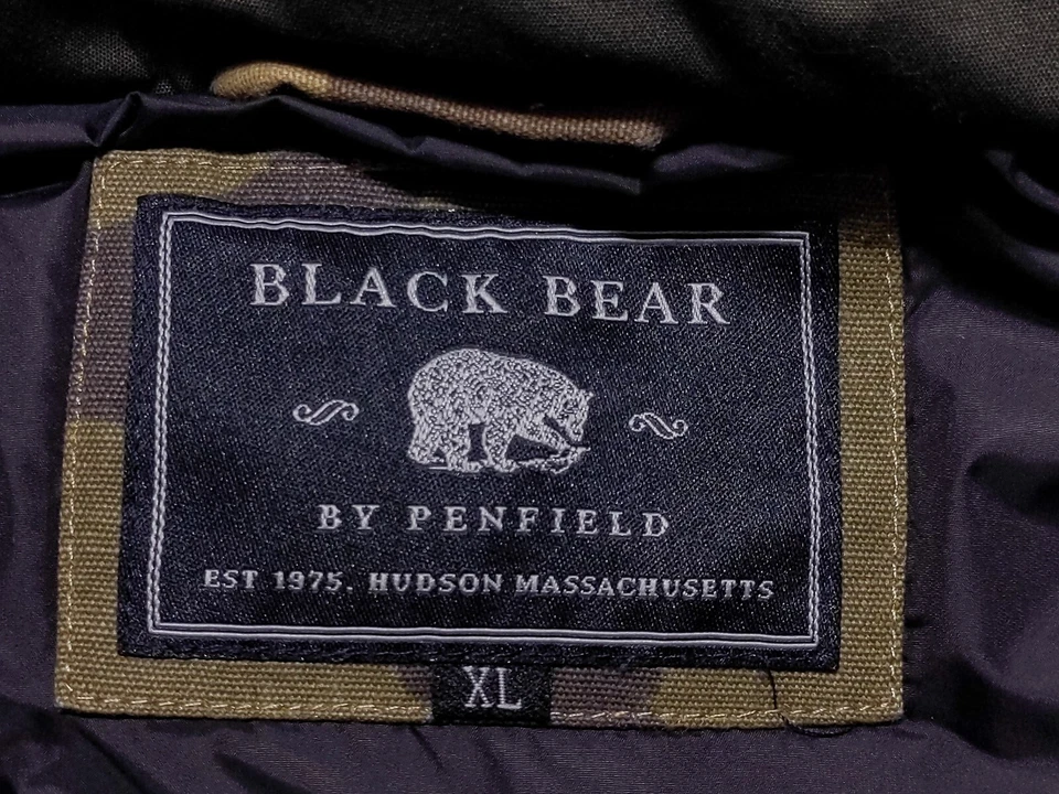 Chaleco de Plumón de Ganso BLACK BEAR by Penfield Borde de Cuero Camuflaje Verde XL Foto 2 de 4
