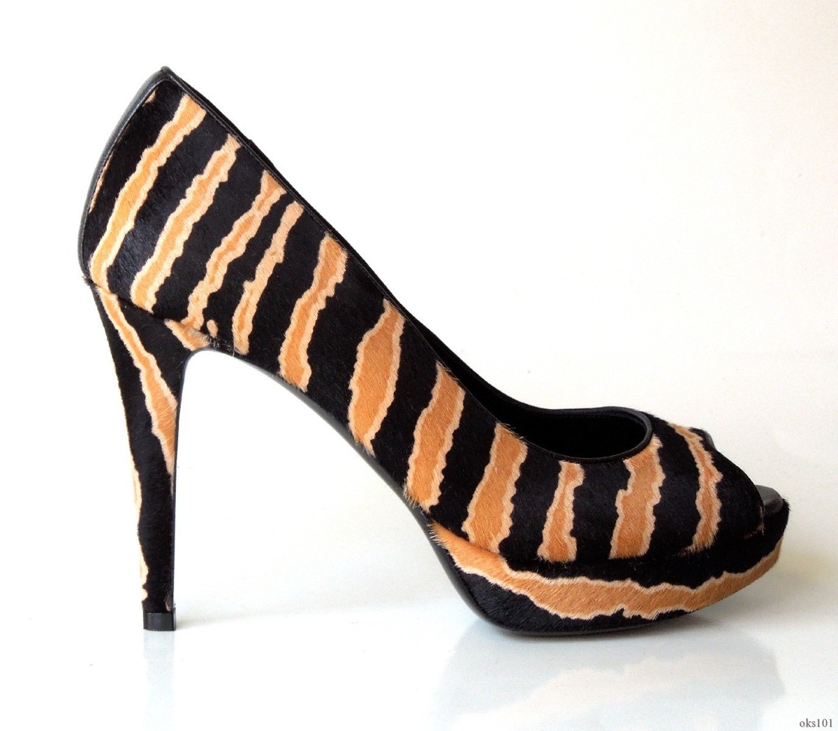 GUCCI black tan 36 6 open-toe pony hair heels shoes 'Betty' SEXY