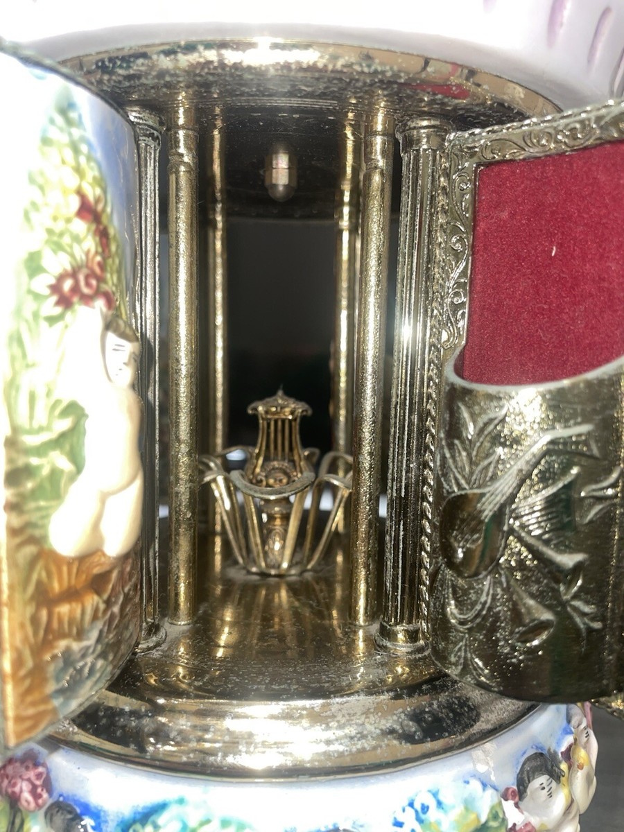 Reuge Capodimonte Porcelain Musical Lipstick Cigarette Reuge Capodimonte Porcelain Musical Lipstick Cigarette