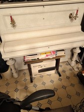 Bitte Zwei Konzert Klaviere an: Ein Blüthner aus dem Jahr 1749 und ein Schimmel