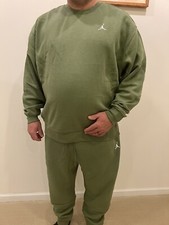 Air Jordan Men  s 2 Piece Full Sweatsuit XL New Olive