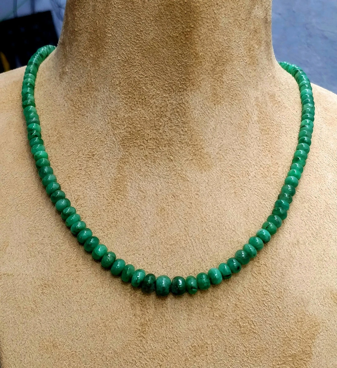 Best emerald necklace deals