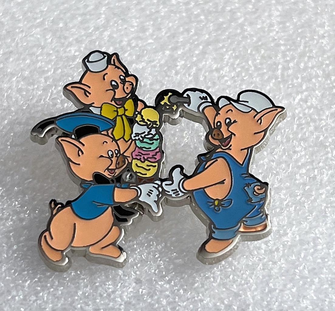 Disney DSF DSSH The Three Little Pigs Pin Traders Delight GWP LE 300 PTD Pin