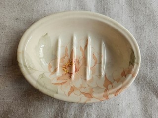 Vintage Hadida ceramic soap dish. Peachy floral design