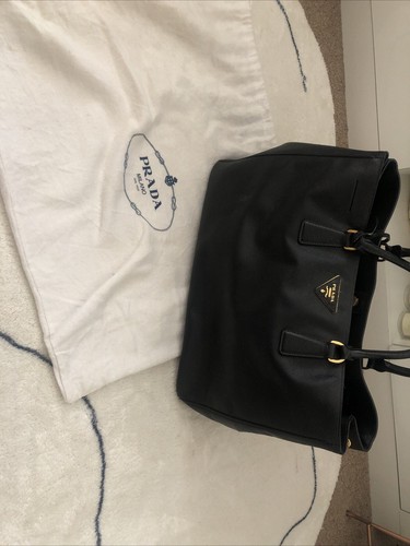 Prada Galleria Saffiano  Black Tote Bag