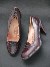 SOFFT Women Verona Alligator Brown Leather Pumps Heels Closed Toe Sz 7.5 M