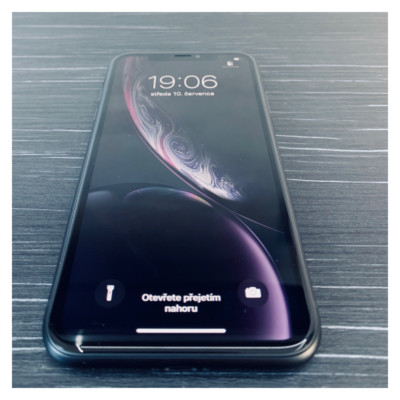 Apple iPhone XR 64GB - Mint Condition - Black, Coral, Red - Free Shipping!