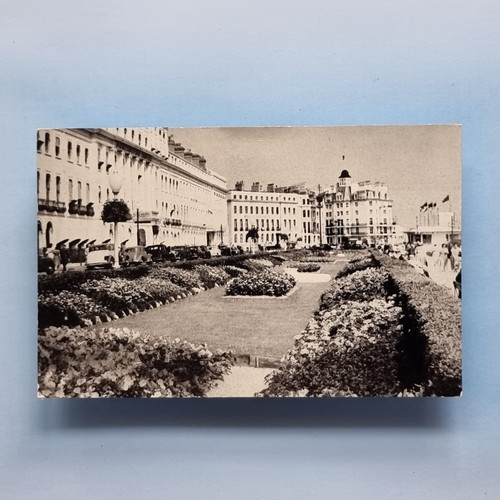 Eastbourne Postkarte 1966 alte Autos in Carpet Gardens Sussex