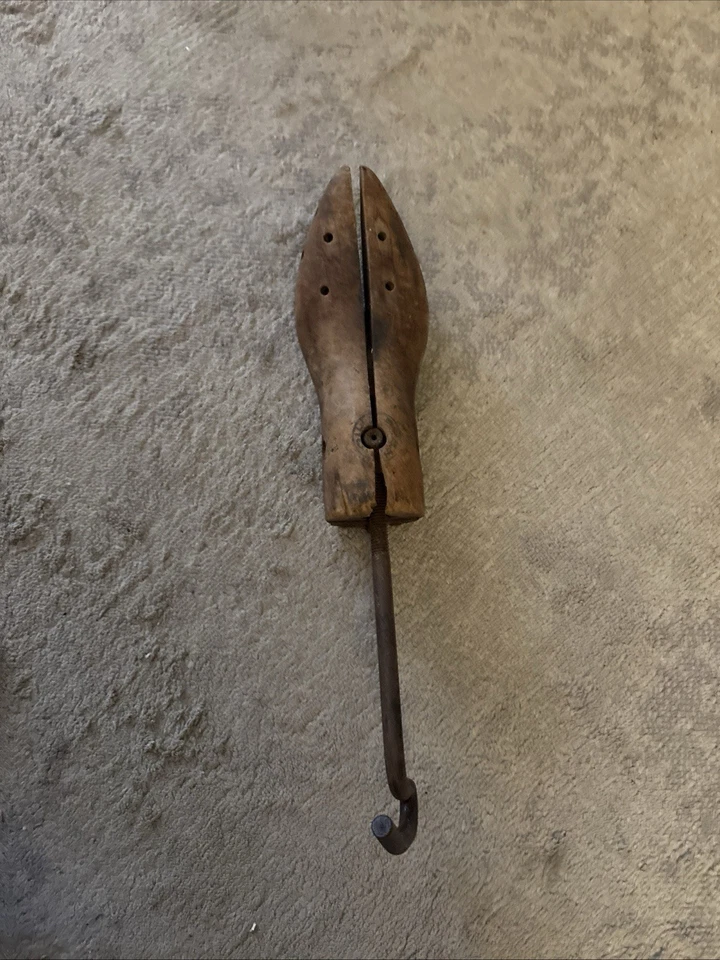 Antique MCM Vintage Red Head Women's Shoe Stretcher #2 Turn Screw Made inUSA G18 - Image 3 of 3