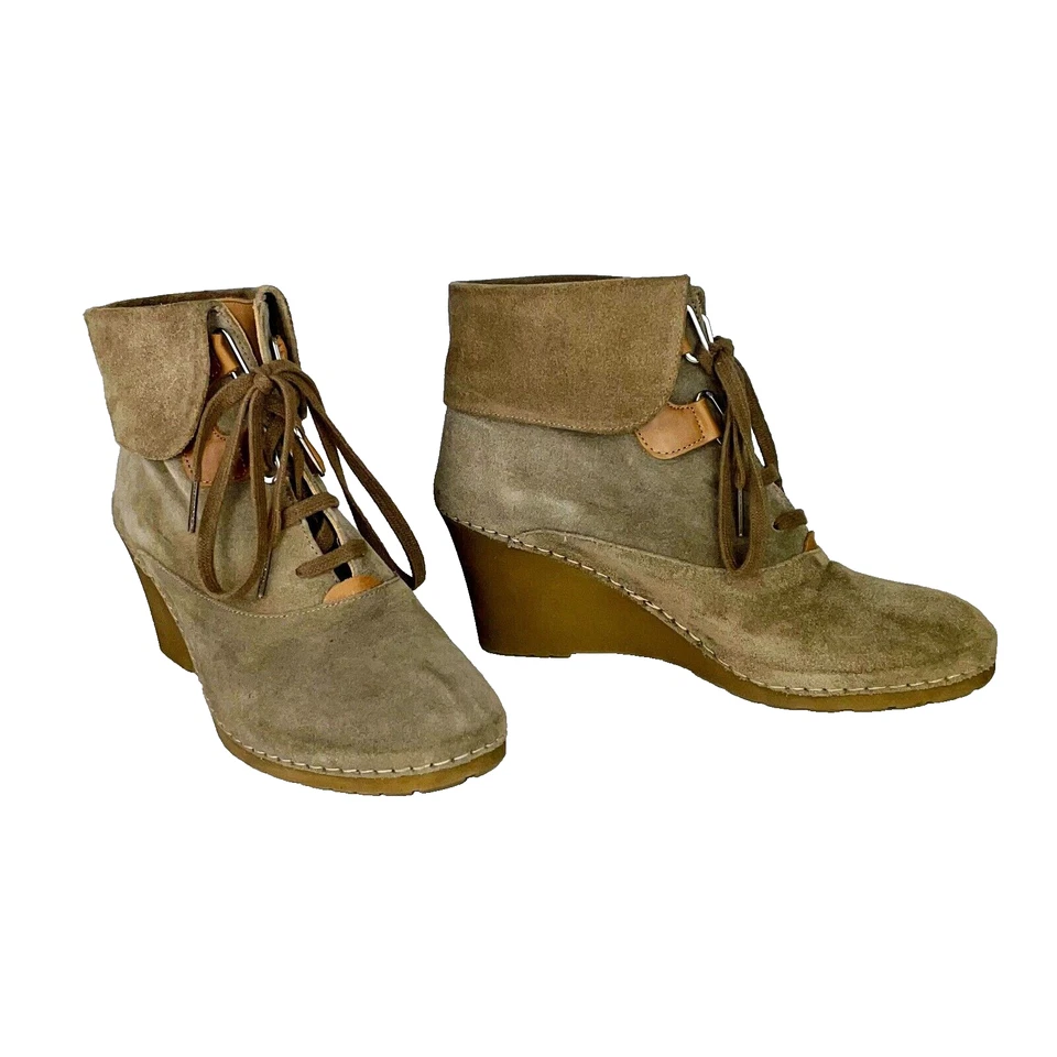 Bettye Muller Suede Wedge Lace Up Boots Taupe Beige Ankle Booties Women's 39 8.5 - Image 3 of 4
