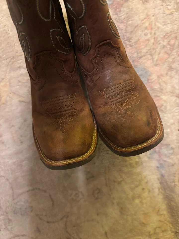 Justin Bowline Junior NIÑO PEQUEÑO Cuero Marrón Puntera Cuadrada Botas Pull-on Talla 9.5 D Foto 2 de 3