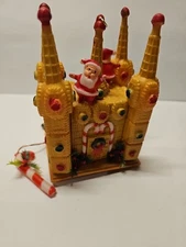Vtg 1975 Emson Blow Mold SANTA On COOKIE CASTLE Christmas Wind Chimes Hong Kong