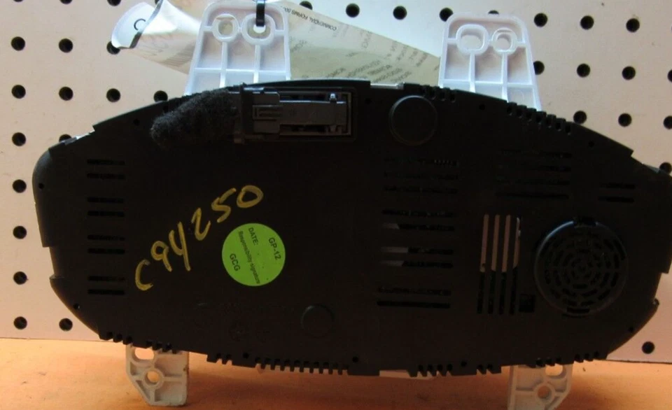 2017 Chevrolet Sonic Speedometer Instrument Gauge Cluster 35, OEM 42527220 - Image 2 of 4