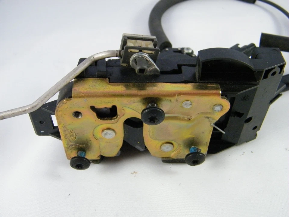 Jaguar X-Type 2004 fabricante original lado del pasajero derecho puerta trasera actuador 53 k millas Foto 4 de 4