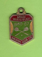  D131. BONDI WAVERLEY SQUASH  CLUB MEMBER BADGE 1966 - 1967 83