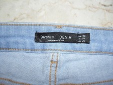 ATTUALISSIMO PANTALONE JEANS BERSHKA Tg. 36 EUR 40 ITA   PREZZO AFFARE