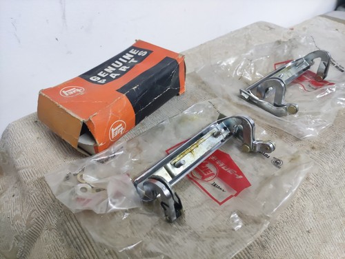 PAIR NOS GENUINE TOYOTA トヨタ CORONA RT80 RT85 RT95 FRONT DOOR OUTSIDE HANDLE ASSY - Imagen 6 de 6
