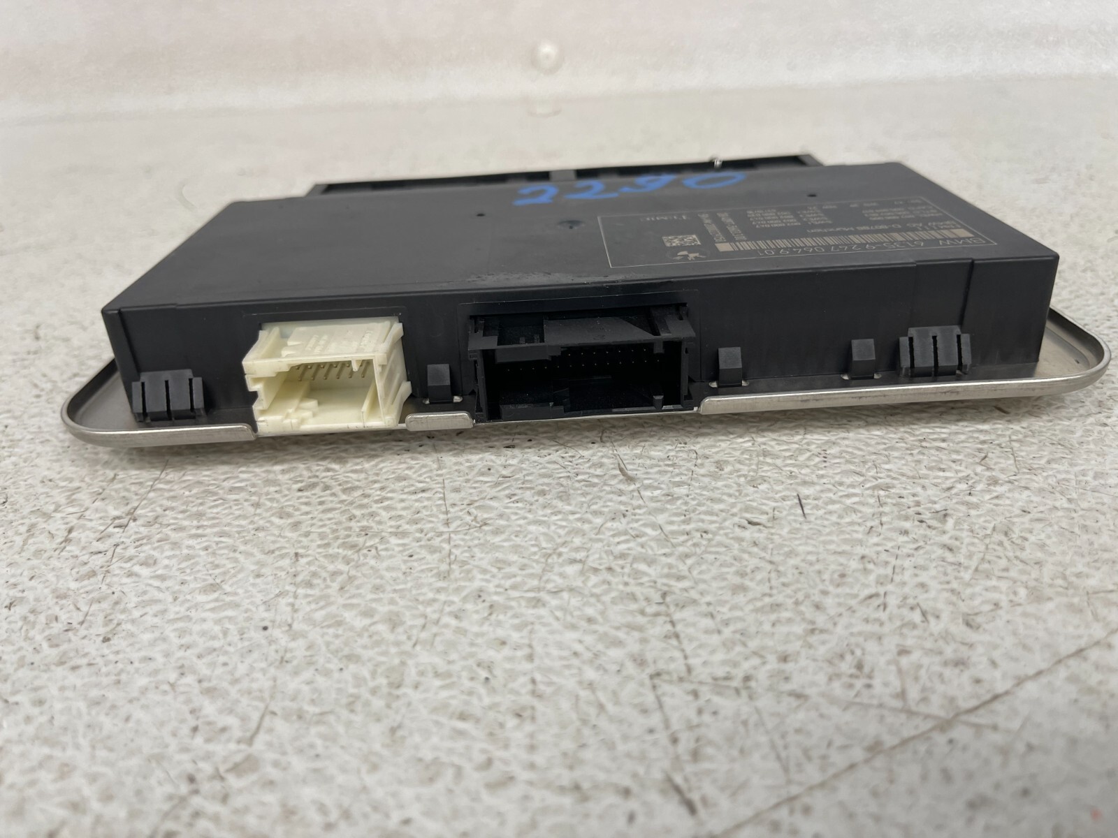 2010-2017 BMW 5-Series F07 Footwell Light Control Module Unit Assy ...