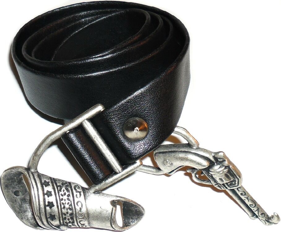 BLACK LEATHER BELT WITH SILVER GUN BUCKLE, 36 BLACK LEATHER BELT WITH SILVER GUN BUCKLE, 36