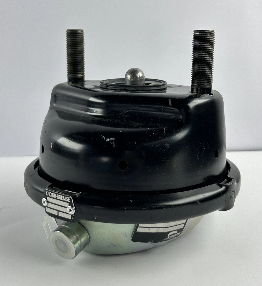 Bendix K031570 T18 Air Brake Chamber photo 1