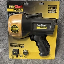 EverStart Maxx Rechargeable Lithium-lon LED Spotlight 1200 Lumens / 12hr Black