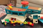 Vtg. 1972 Fisher Price Play Family Airport Little People 996 Set
