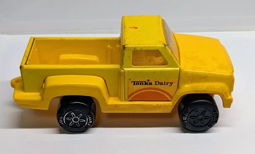 1979 Vintage Tonka Dairy Yellow Truck 5.5"x2.25"
