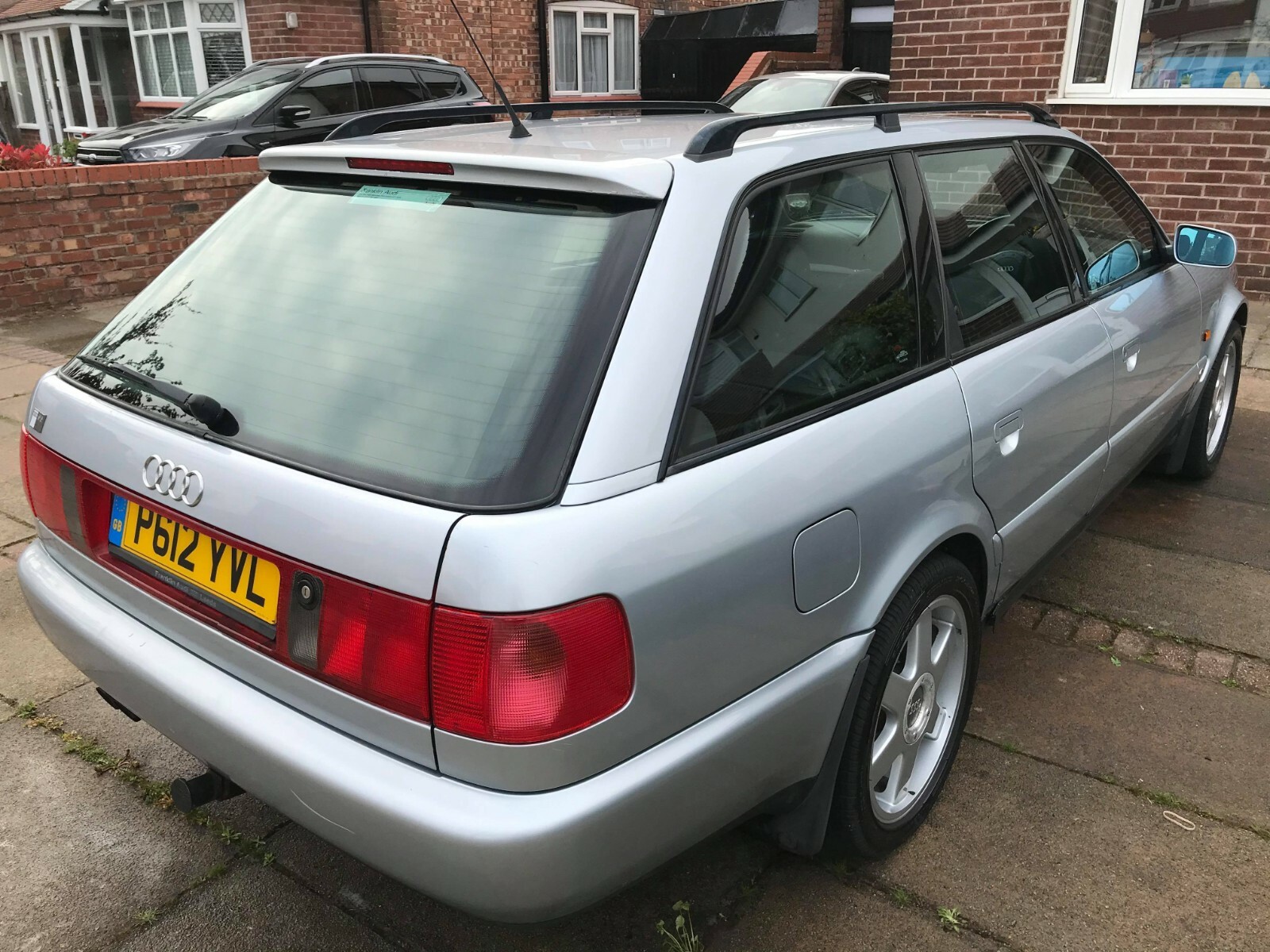 Image 3 - Audi quattro A6 estate car 1996