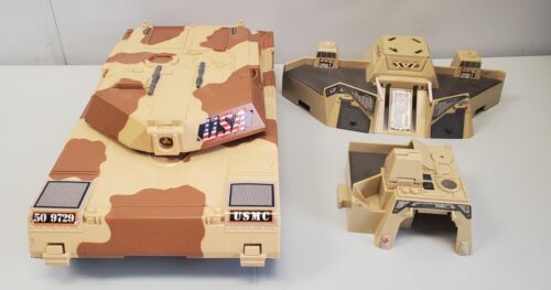 Set da gioco vintage Galoob Micro Machines USMC Military Battle Tank 1993 incompleto - Foto 1 di 9