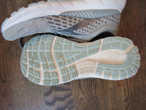 Brooks Adrenaline GTS 21 Running Shoes Grey Light Blue Womens Sz 9.5 B Med w Box - Picture 6 of 11