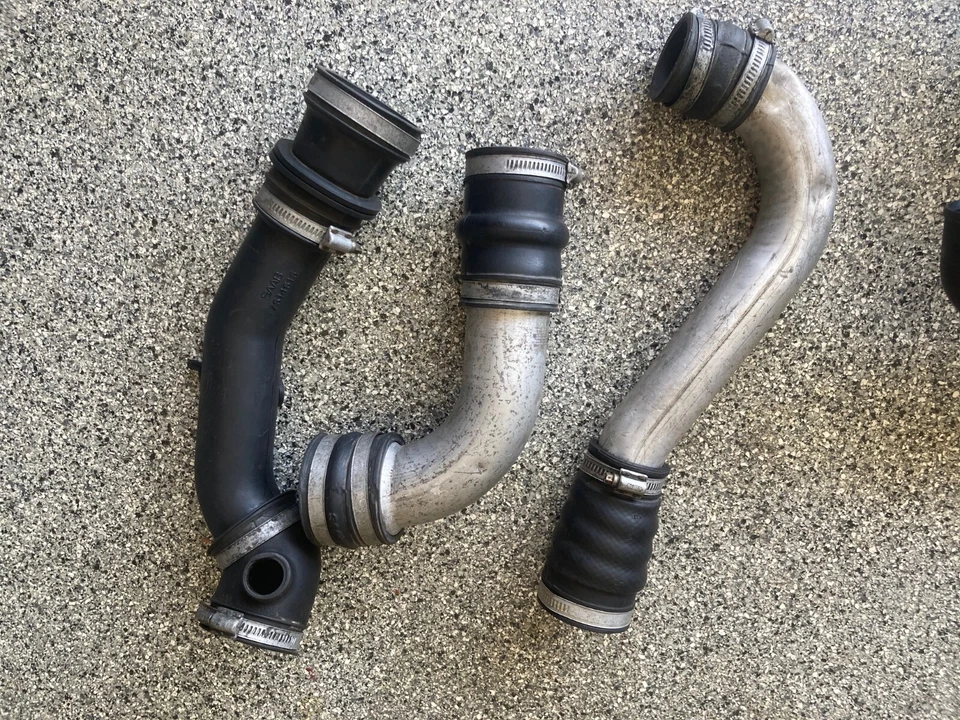  Saab Classic 900 16 Valve Turbo Intercooler 7599418 Blackstone 1986 to 1994 Foto 4 de 4