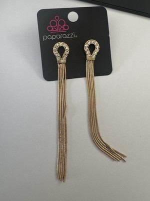 Paparazzi Jewelry  Dallas Debutante  Gold Dangle Earrings