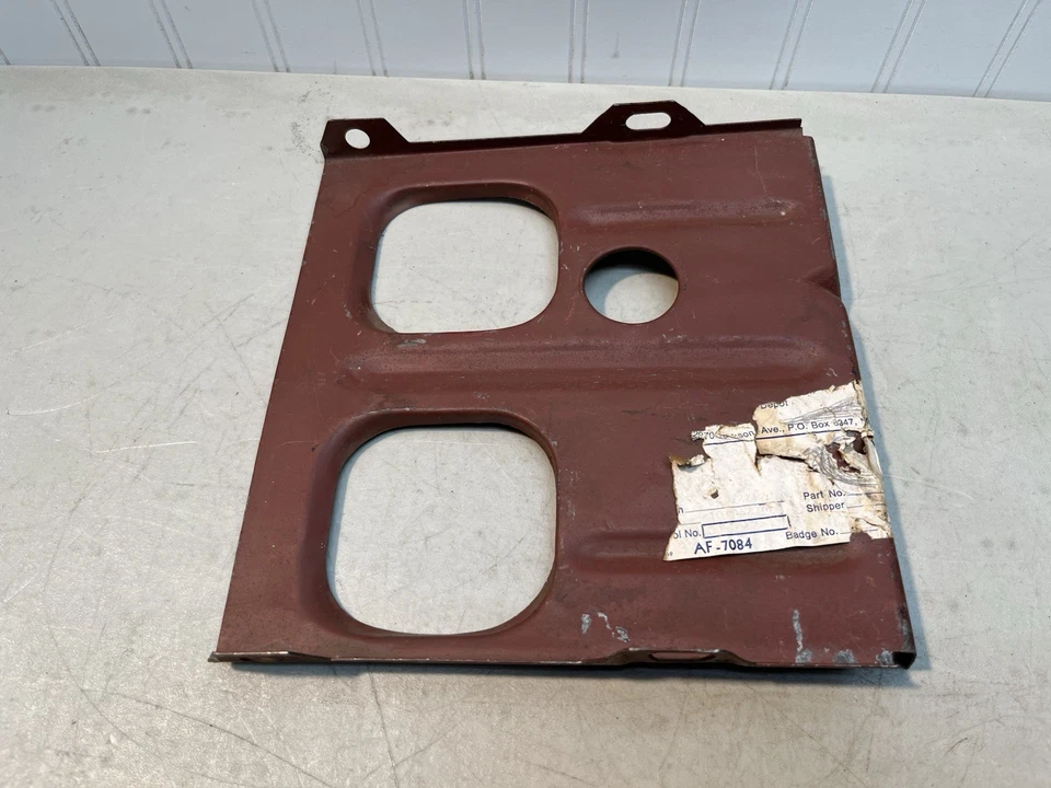 НОВЫЙ ИЗ СТАРЫХ ЗАПАСОВ 1968-1969 FORD FAIRLANE TORIJNO COBRA RANCHERO СКОБА КРЫЛА... ЛЕВАЯ ИЛИ ПРАВАЯ - Изображение 4 из 4