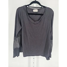 Sugarfox California Womens Sz M Long Sleeve V Neck T Shirt Gray