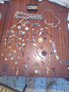 lot de bijoux anciens et vintage