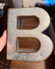 Tin B 13 x 11 in
