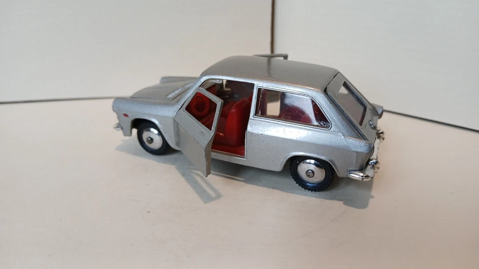 Mebetoys A5 AUTOBIANCHI PRIMULA 1/43 prima serie mint - Immagine 2 di 4