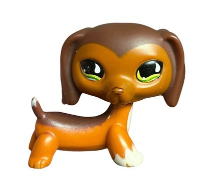 Littlest Pet Shop Dachshund #675 LPS w/ Green Tear Drop Eyes 2006