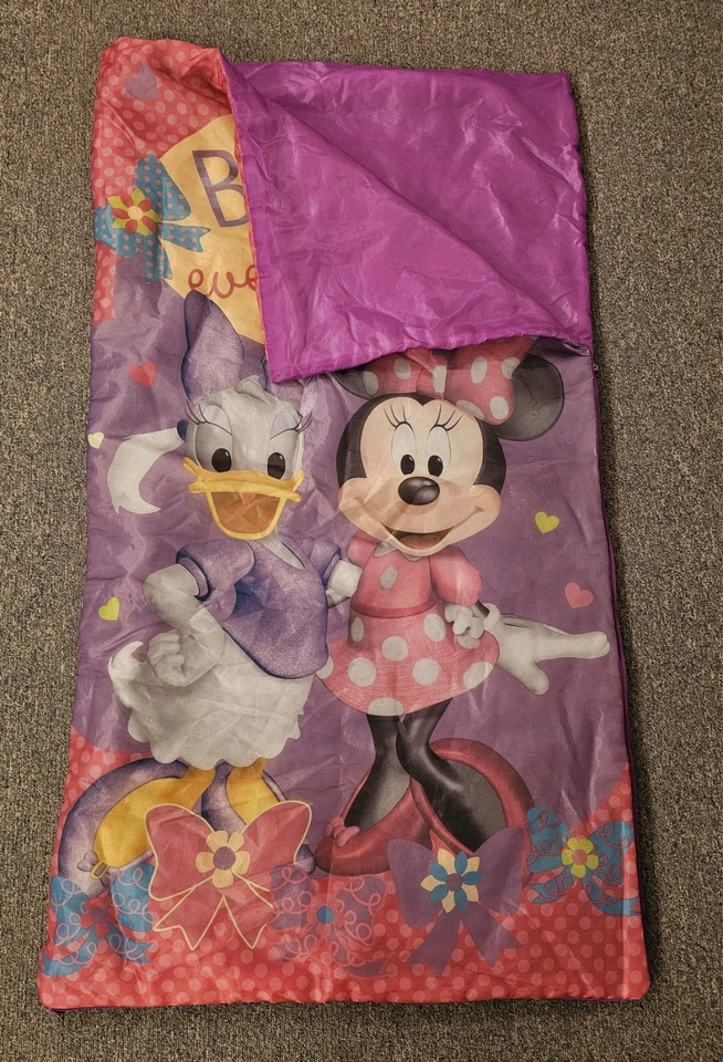 Saco de dormir Disney para niñas 54x30" Minnie & Daisy cremallera alrededor plano abierto Foto 2 de 4