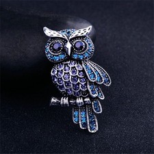 Vintage Blue Purple Rhinestone Owl Brooch Cry...
