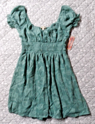 green emerald velvet dress Floret Midi Dress