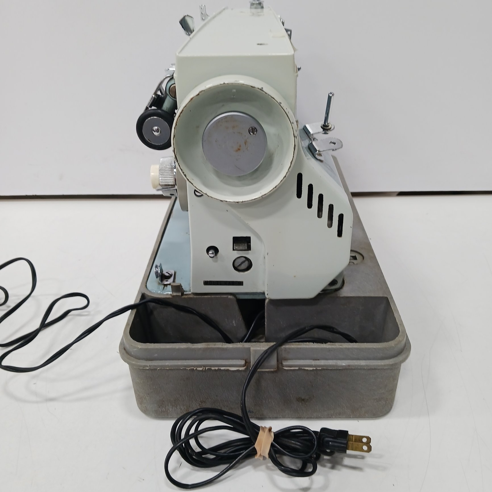 Vintage Elgin Sewing Machine In Case eBay