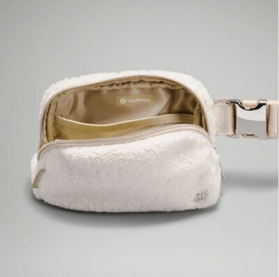 lululemon fleece belt bag light ivory Amazon.com: Athletica Everywhere (Light Ivory) : Clothing, Shoes & Jewelry Make the little things easy to find Lululemon Athletica Everywhere Fleece Belt