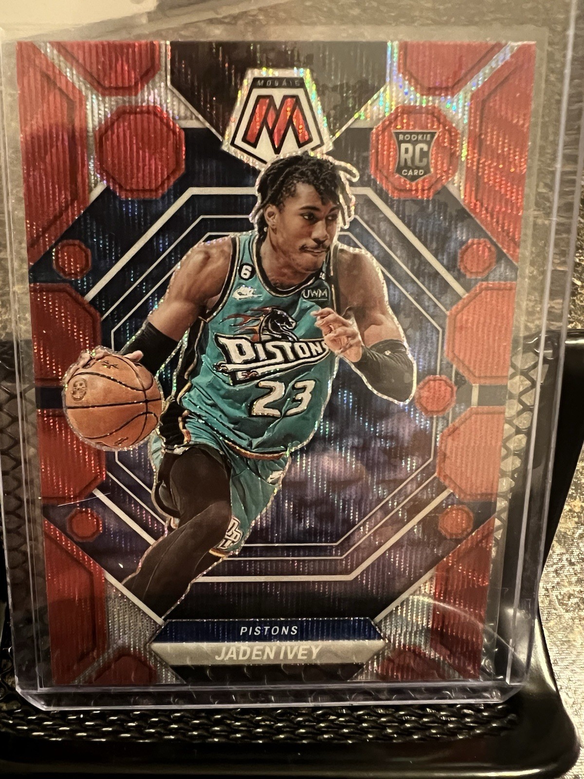 2022-23 Panini Mosaic Jaden Ivey Rookie Red Wave Prizm RC #216 Pistons