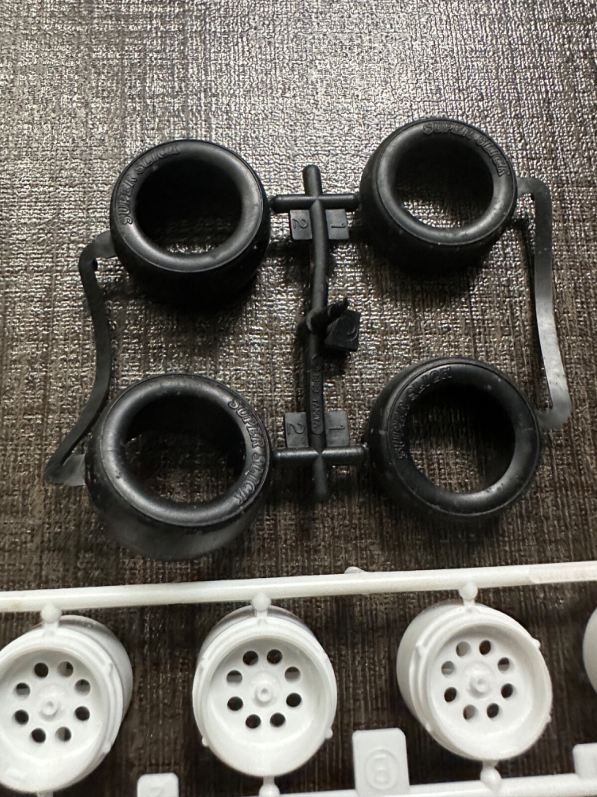 Picture 4 of 6