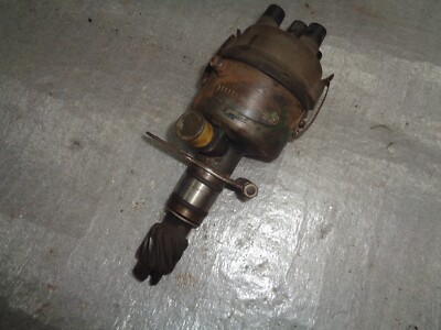 Antique & Vintage Equip Parts - Delco Remy Distributor