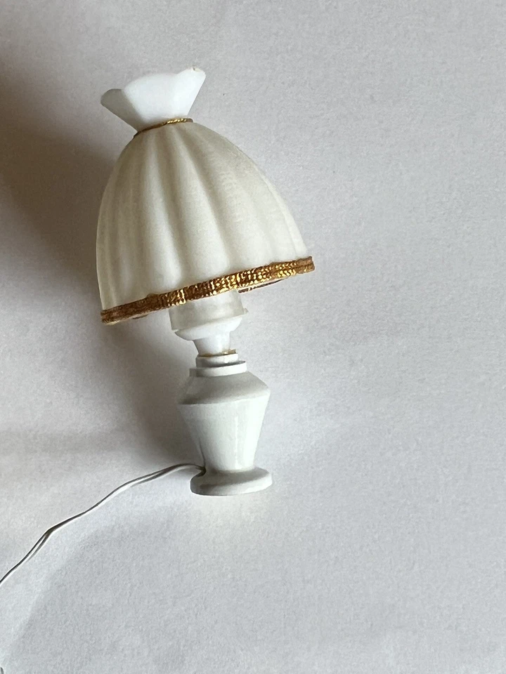 Lámpara floral de mesa de colección casa de muñecas miniatura luz enchufe funciona metal/plástico Foto 4 de 4