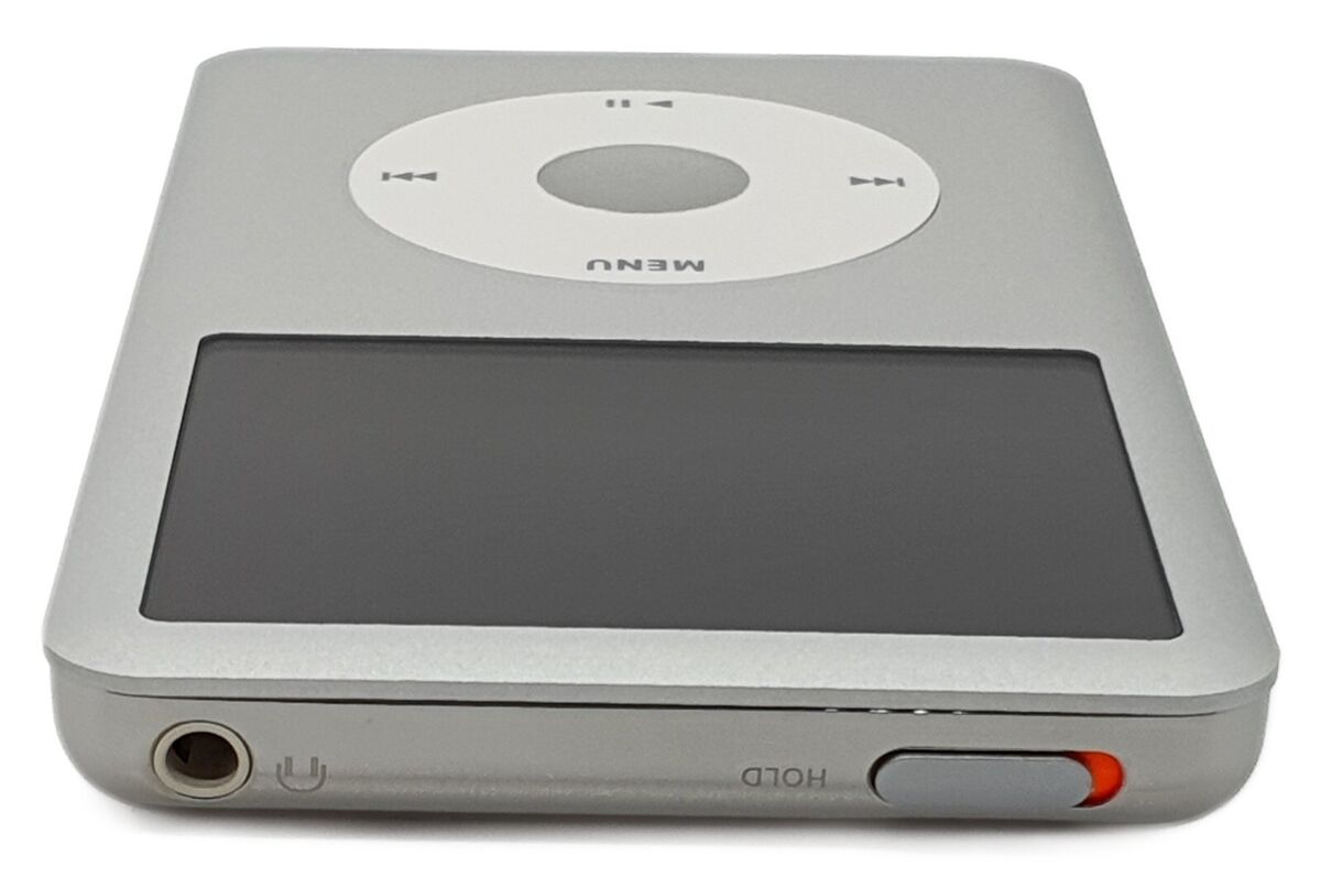 Apple IPOD CLASSIC - 7th Generation / 7G - 160GB - Silver - Refurbished  like new