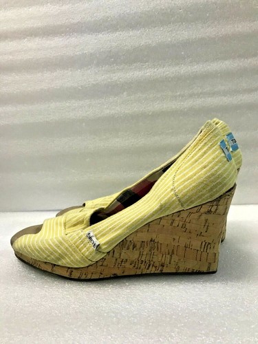 yellow heels size 11
